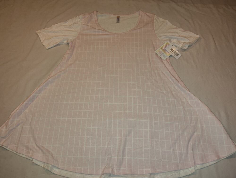 LuLaRoe Perfect T Short Sleeve Shirt Top Size Small NWT S Pink White Checker NEW